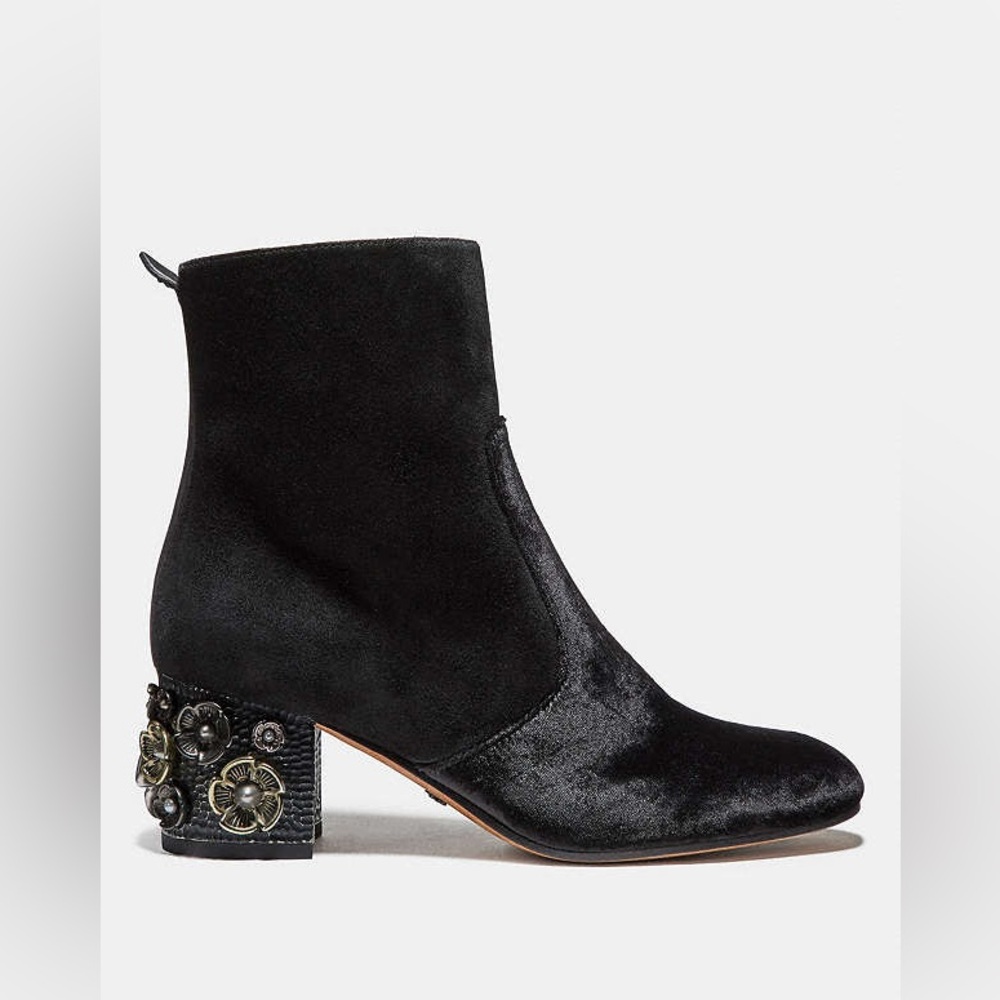 Coach Juliet Velvet Tea Rose Bootie in Black Size 5.5